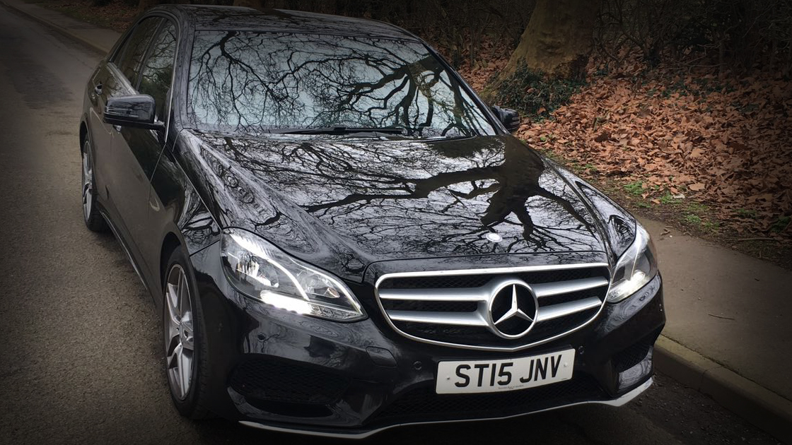 Executive Black E Class / Front - Up To 4 Passengers